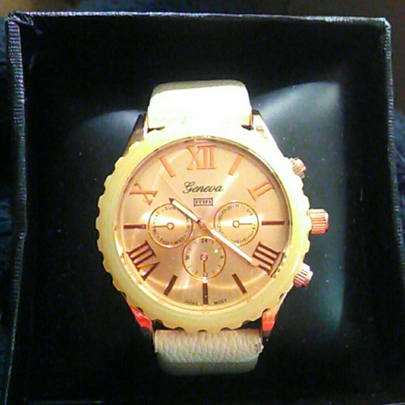 Men's Geneva Watch Tan - Picture 2 of 3